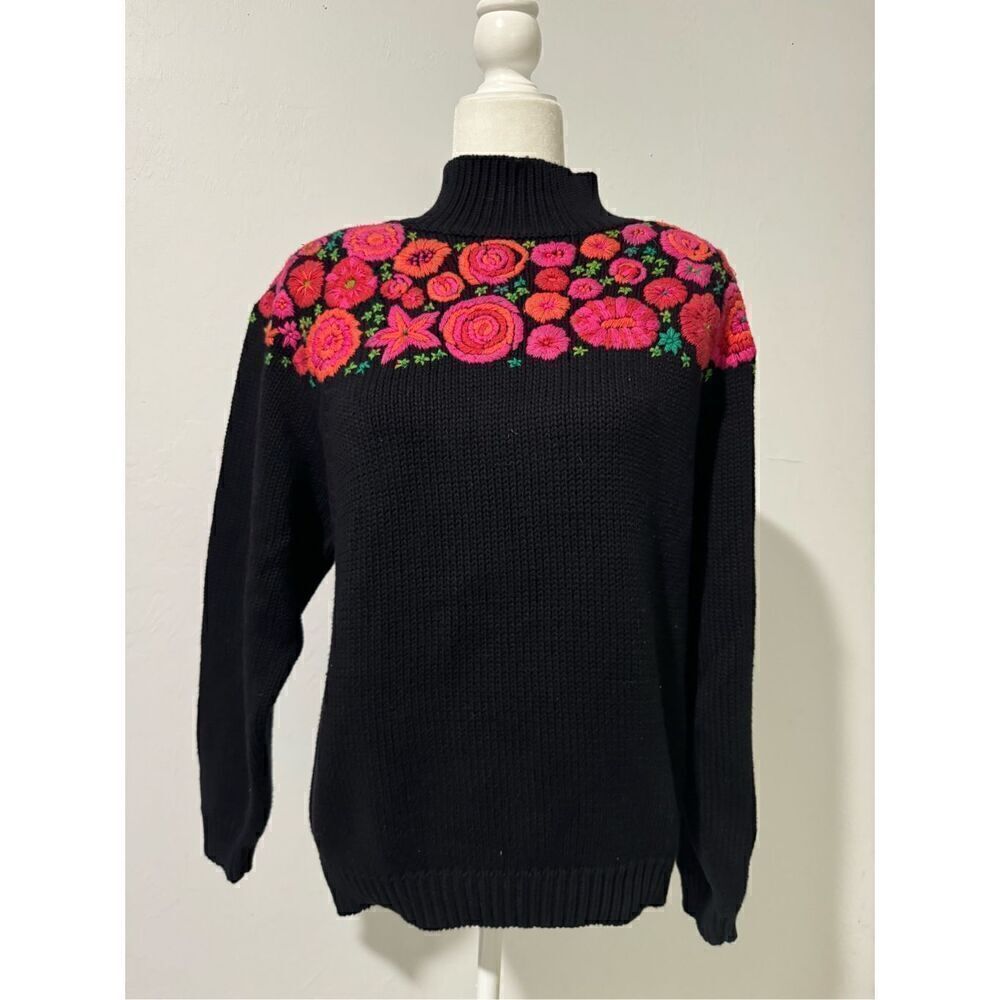 Ann Taylor vintage floral embroidered sweater M